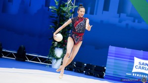 aa q wang zilu chn sfe05419 copia simone ferraro ph